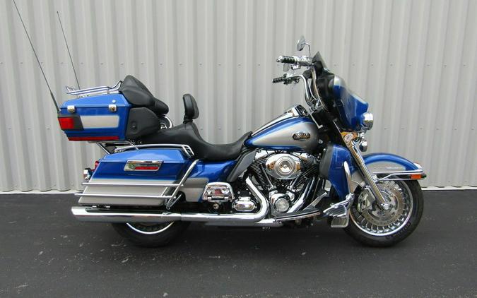 2009 Harley-Davidson® FLHTCU - Ultra Classic® Electra Glide®