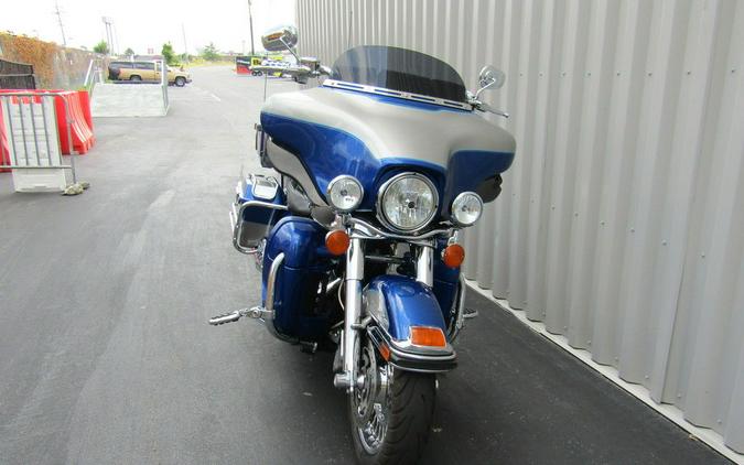 2009 Harley-Davidson® FLHTCU - Ultra Classic® Electra Glide®