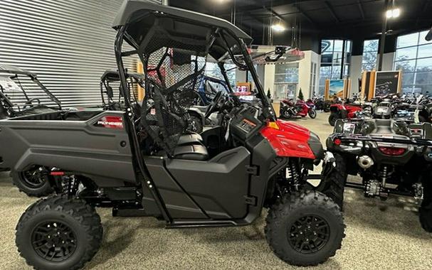 2026 Honda Pioneer 700 Deluxe