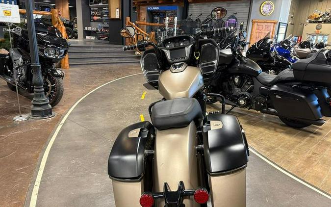 2020 Indian Motorcycle® Challenger Dark Horse Sandstone Smoke