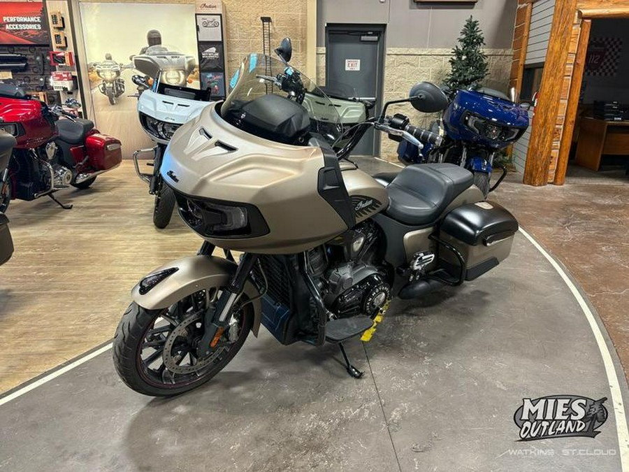2020 Indian Motorcycle® Challenger Dark Horse Sandstone Smoke
