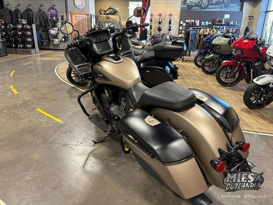 2020 Indian Motorcycle® Challenger Dark Horse Sandstone Smoke