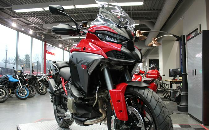 2026 Ducati Multistrada V4 S Travel & Radar