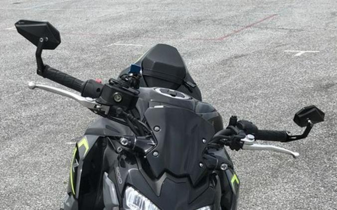 2024 Kawasaki Z900 ABS Metallic Spark Black/Metallic Matte Dark Gray