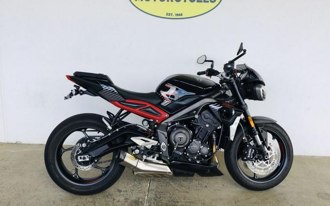 2022 Triumph Street Triple R Low Sapphire Black