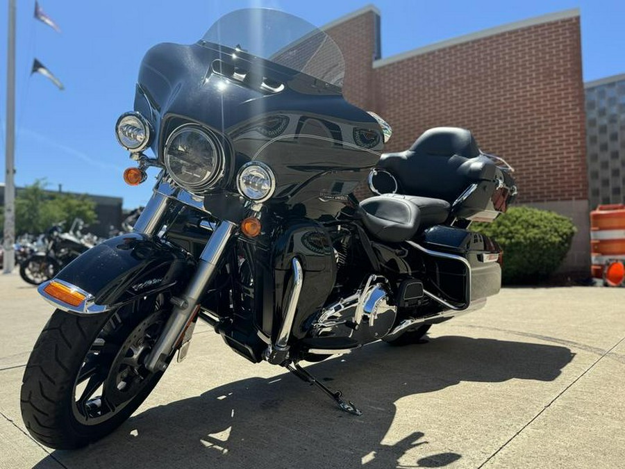 2014 Harley-Davidson® FLHTCU - Electra Glide® Ultra Classic®