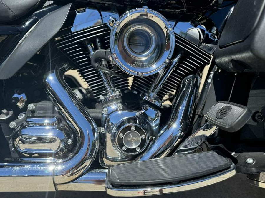 2014 Harley-Davidson® FLHTCU - Electra Glide® Ultra Classic®