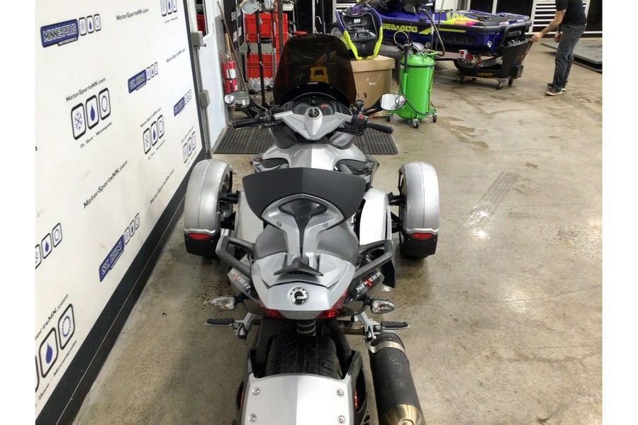 2009 Can-Am Spyder Roadster SM5