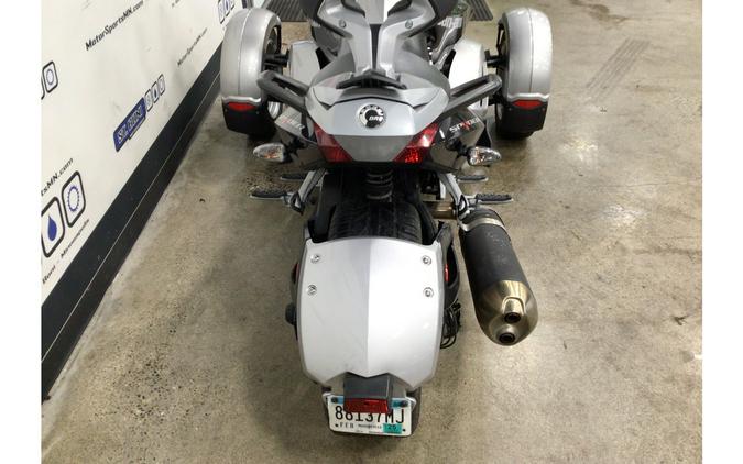 2009 Can-Am Spyder Roadster SM5