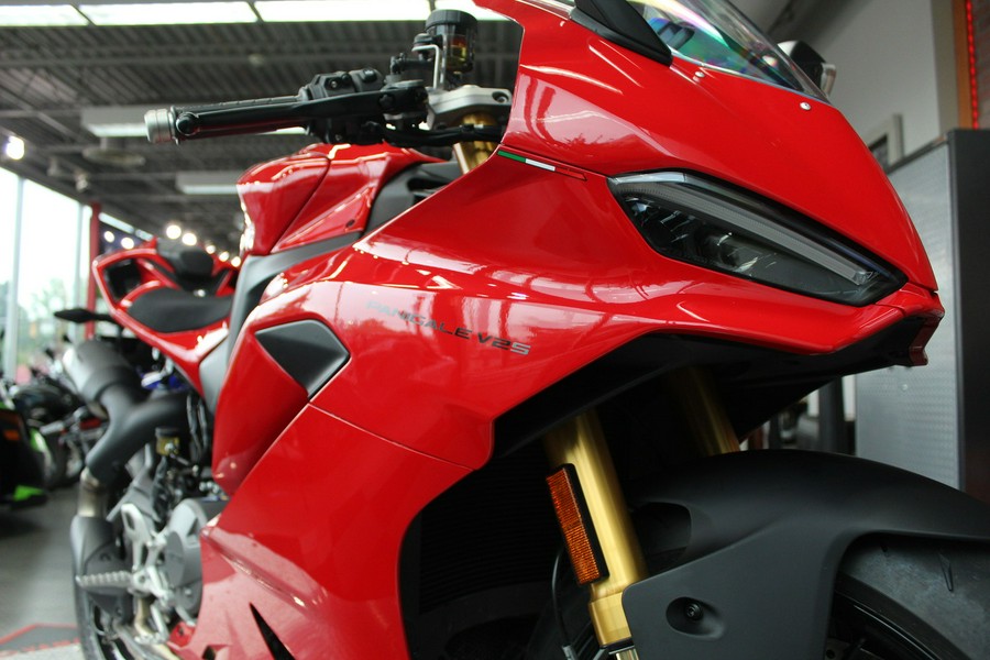 2026 Ducati Panigale V2 S
