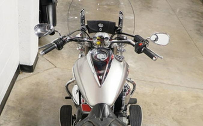 2009 Yamaha V Star 950 Tourer Liquid Silver