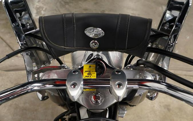 2009 Yamaha V Star® 950 Tourer Liquid Silver