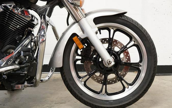 2009 Yamaha V Star 950 Tourer Liquid Silver