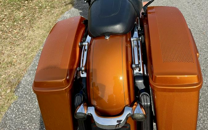 FLTRXS 2015 Road Glide® Special