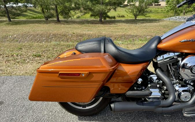 FLTRXS 2015 Road Glide® Special