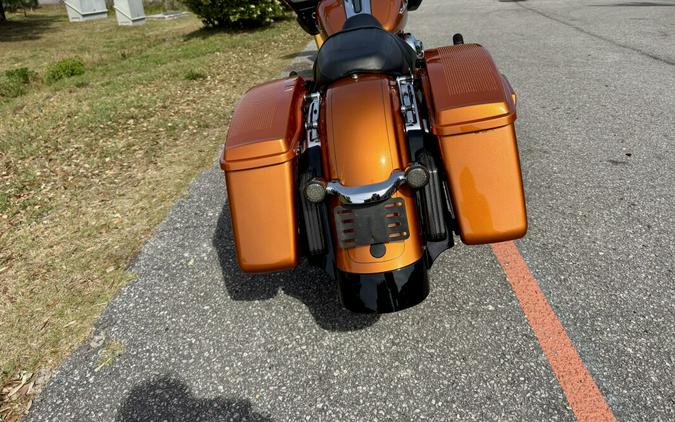 FLTRXS 2015 Road Glide® Special