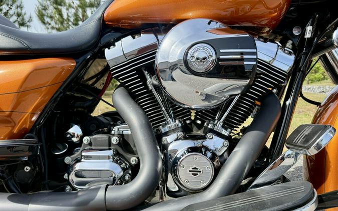 FLTRXS 2015 Road Glide® Special
