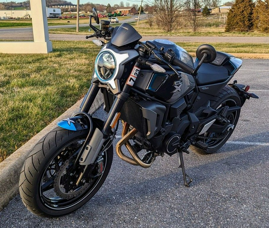 2022 CFMOTO 700CL-X Sport