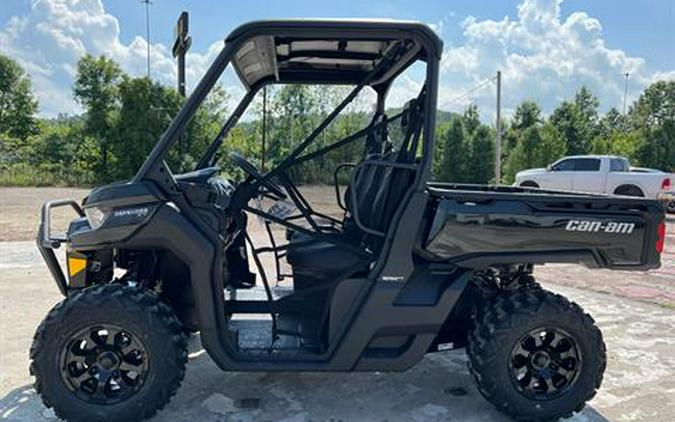 2023 Can-Am Defender XT HD9