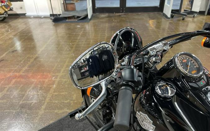 2017 Harley-Davidson FLS - Softail Slim FLHR - Road King