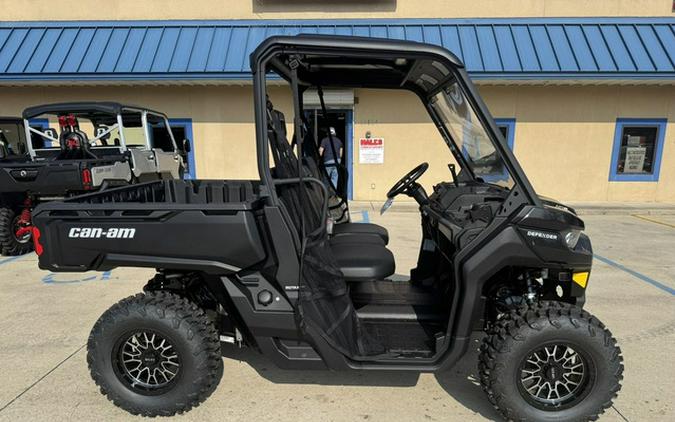 2025 Can-Am Defender DPS HD9 Stealth Black