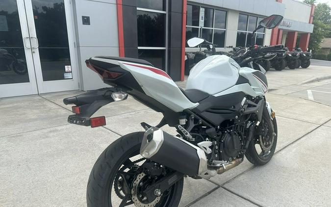 2022 Kawasaki Z400 ABS