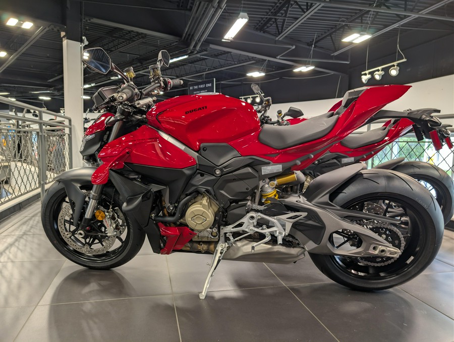 2026 Ducati STREETFIGHTER V4