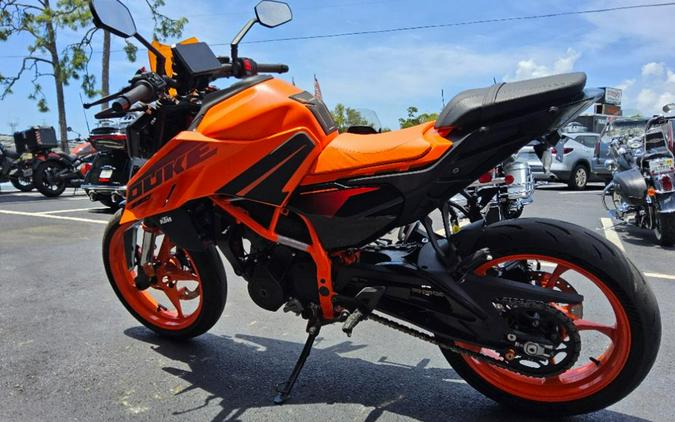 2024 KTM 390 Duke