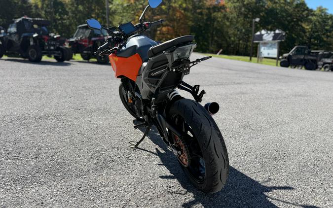 2024 KTM 250 Duke