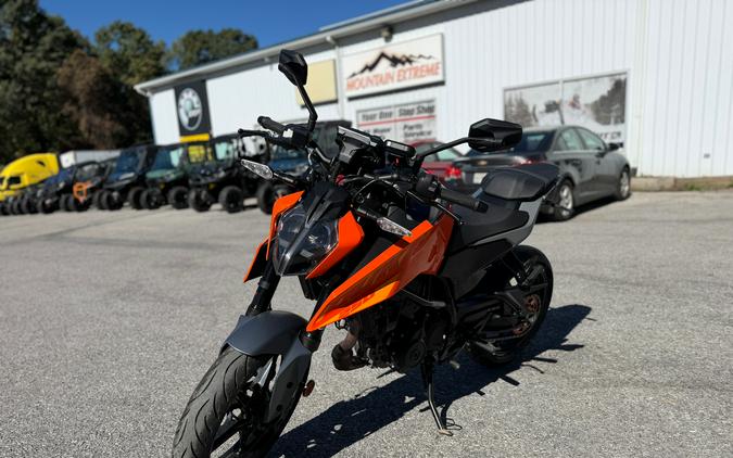 2024 KTM 250 Duke