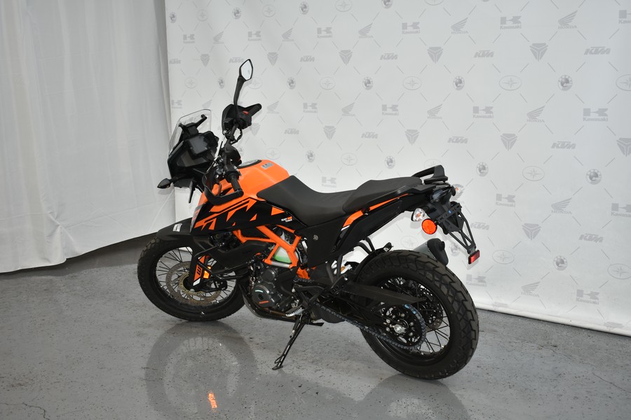 2024 KTM Adventure 390