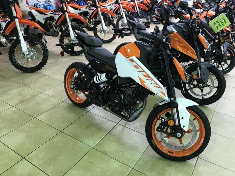 2024 KTM 250 Duke