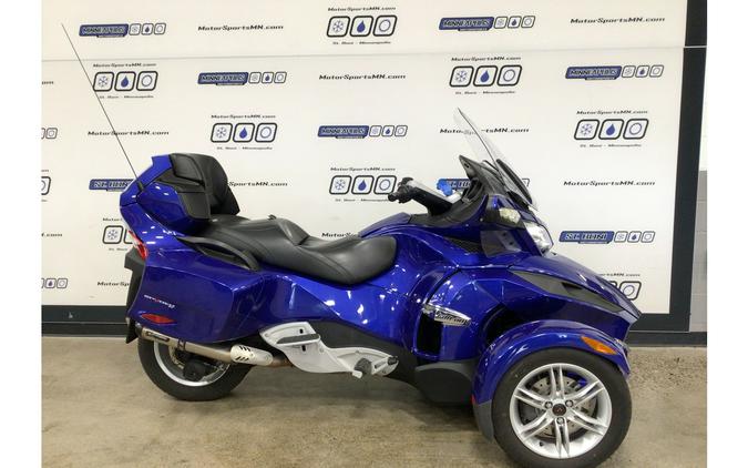 2012 Can-Am Spyder RT (SE5) Audio & Convenience