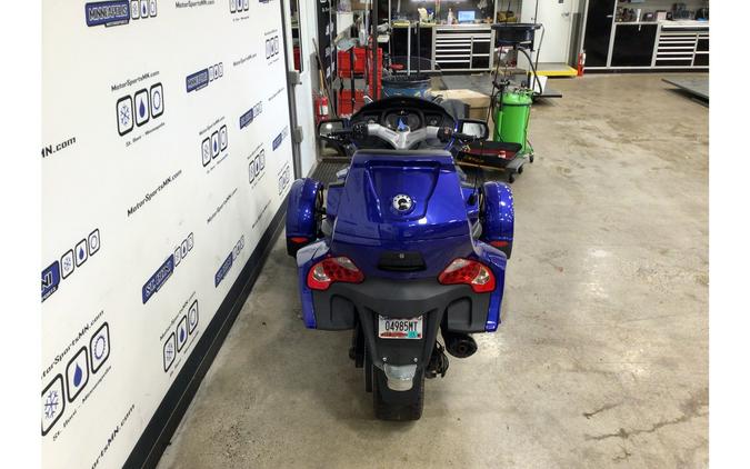 2012 Can-Am Spyder RT (SE5) Audio & Convenience