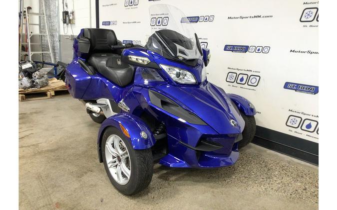 2012 Can-Am Spyder RT (SE5) Audio & Convenience