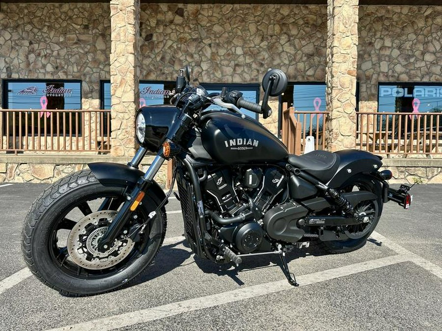 2025 Indian Motorcycle® Scout® Bobber Limited +Tech Black Smoke