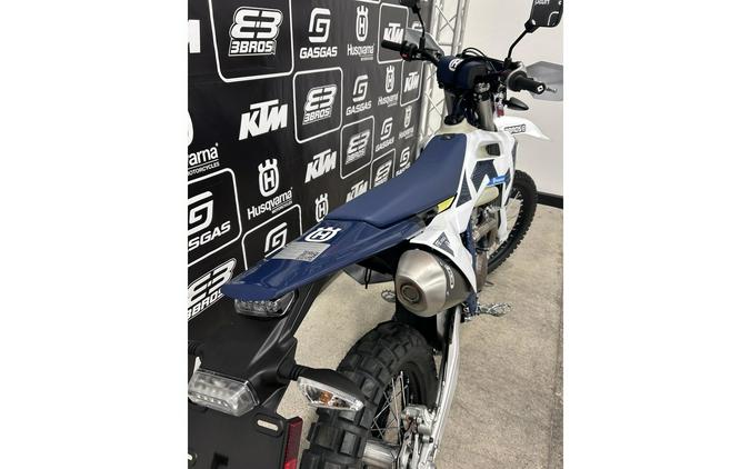 2026 Husqvarna Motorcycles FE 350s