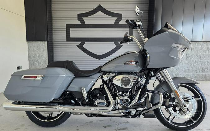 2026 Harley-Davidson® Road Glide® Dark Billiard Gray Chrome Trim
