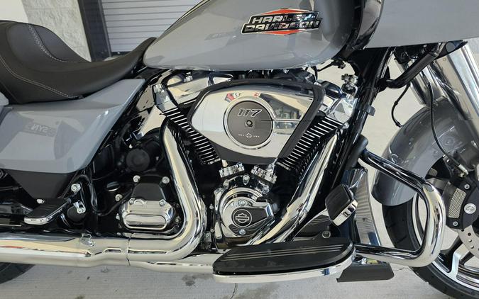 2026 Harley-Davidson® Road Glide® Dark Billiard Gray Chrome Trim