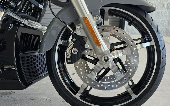 2026 Harley-Davidson® Road Glide® Dark Billiard Gray Chrome Trim
