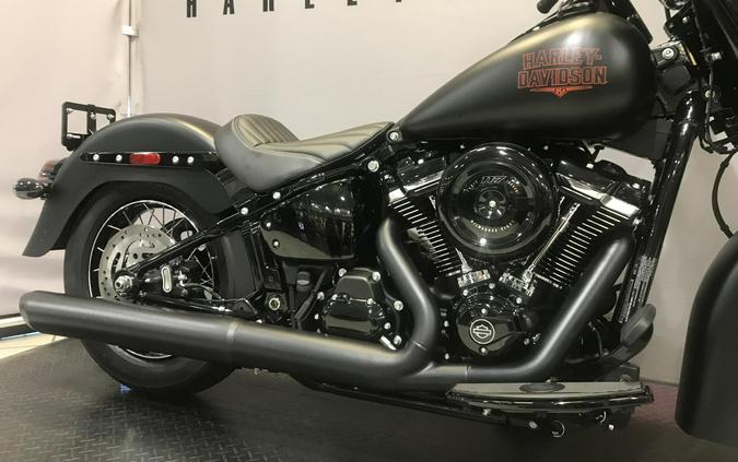 Harley-Davidson® Deadwood™ 2026