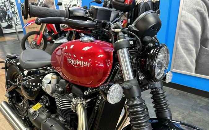 2023 Triumph Bonneville Bobber Red Hopper