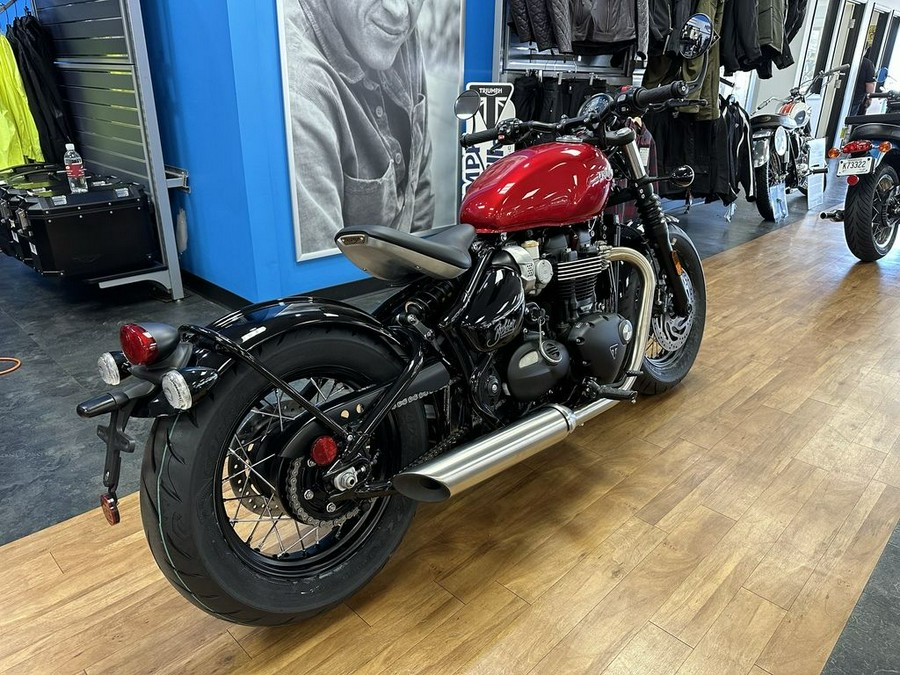 2023 Triumph Bonneville Bobber Red Hopper