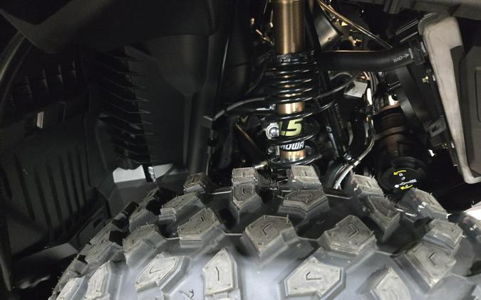 2026 CAN-AM OUTLANDER BACKCOUNTRY 1000R