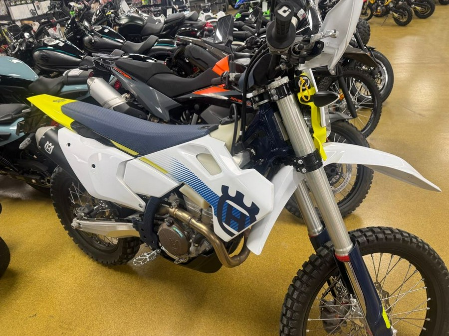 2024 FE 350s - Husqvarna Motorcycles