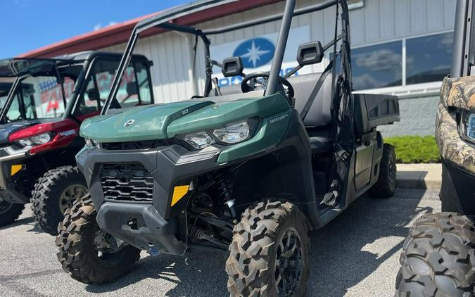 2023 Can-Am® Defender PRO DPS