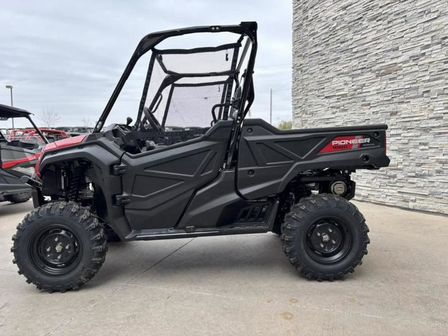 2025 Honda® Pioneer 1000