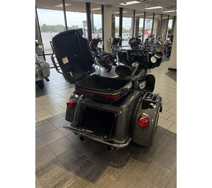 2022 Harley-Davidson® FLHTCUTG - Tri Glide® Ultra