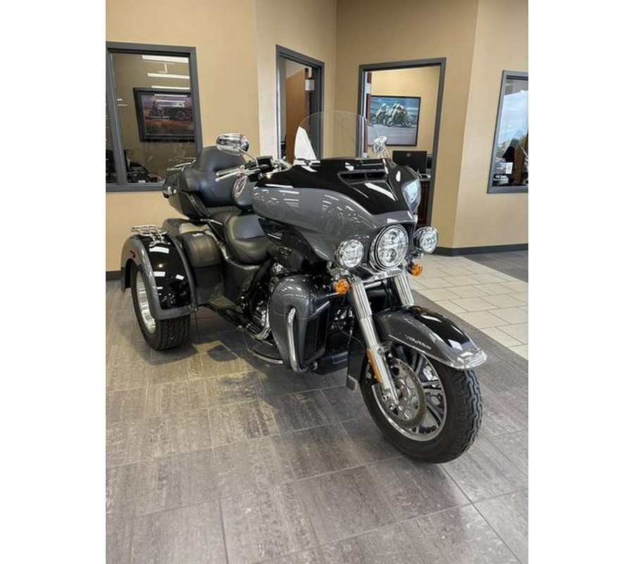 2022 Harley-Davidson® FLHTCUTG - Tri Glide® Ultra