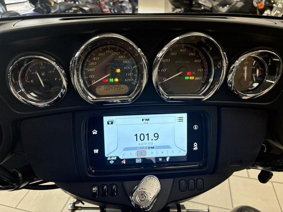 2022 Harley-Davidson® FLHTCUTG - Tri Glide® Ultra